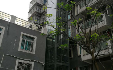 福州连江县龙华小区旧楼加装景观电梯
