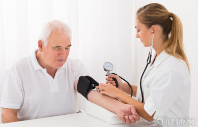 降血压常见5个误区，很多人都做错了，早点知道早避开