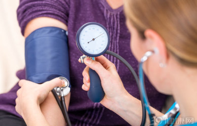 在家量血压，如何测得和医院一样准？有4件事被屡次提醒