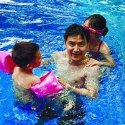 田亮，刘烨为啥都爱和孩子一起游泳