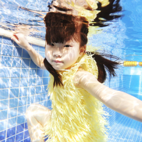中国首发——“龙格杯”全国亲子游泳锦标赛