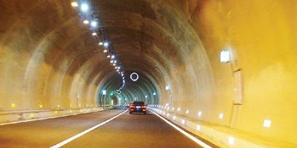 [福建]省交通质监局推进创建海沧隧道“品质工程”